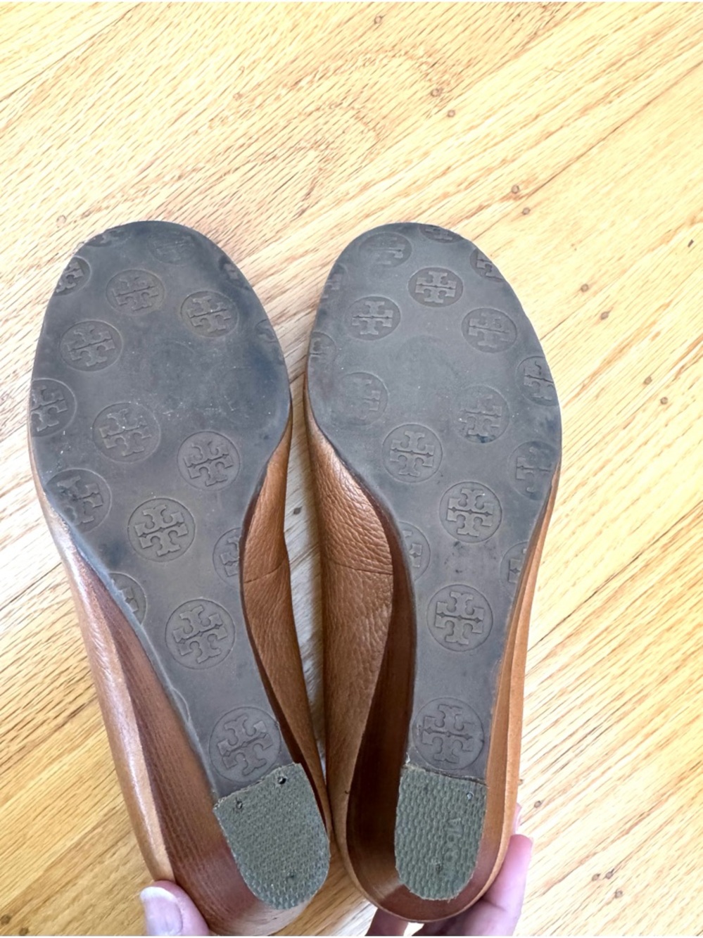 Tory Burch Sally Closed Toe Wedge Pumps 8.5 - Picture 8 of 9